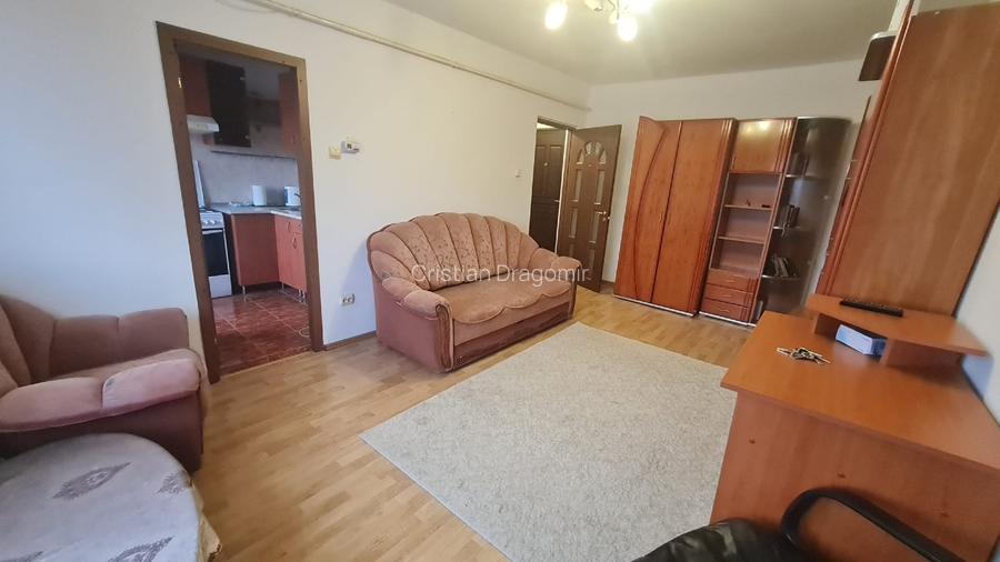 Garsonieră de închiriat - str. Avram Iancu, nr.7, bl.54,  Târgoviște - 10