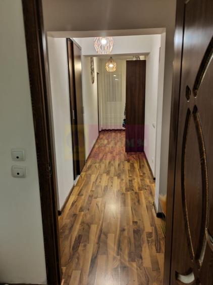 Apartament 3 camere de vanzare in Busteni 5 min partia Kalinderu