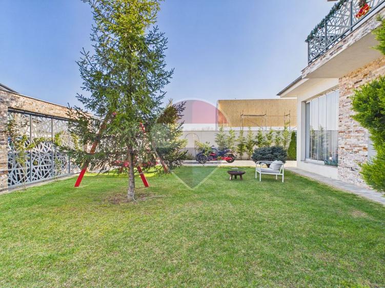 Vilă moderna si luminoasa 2020, cu 5 camere, 500mp curte