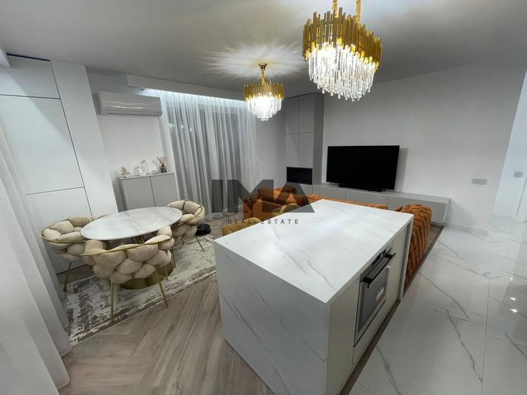 Apartament cu 3 camere, lux, zona Fsega