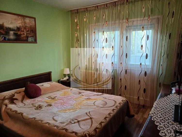 Vand apartament 3 camere doua bai, doua balcoane