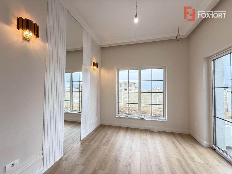 Duplex cu 4 camere si teren de 354 mp de vanzare in Sacalaz