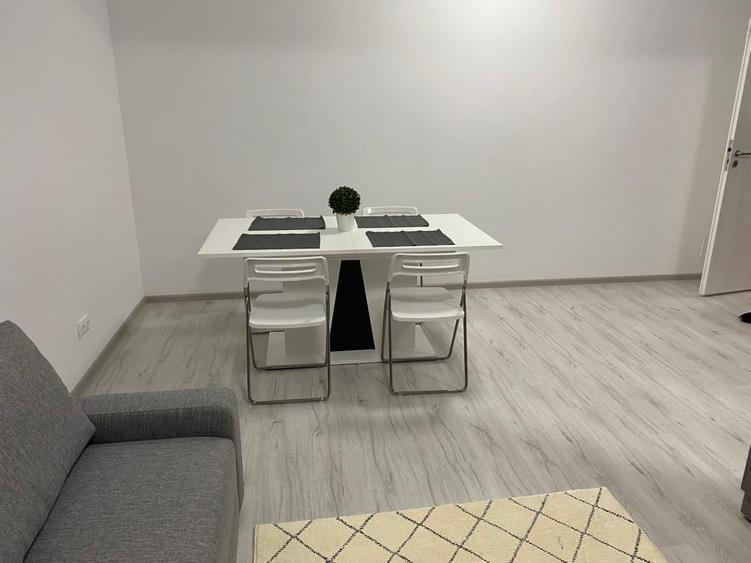 AP. 2 CAMERE- APARATORII PATRIEI, CENTRALA, MOBILAT/UTILAT , COMIS 0%