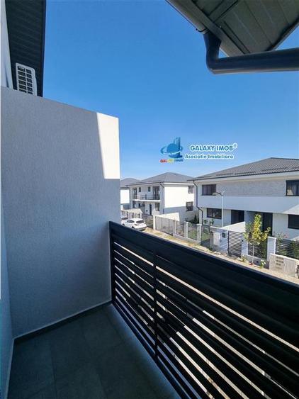 Vanzare casa de tip Duplex cu 370 mp de teren situat la Str Margelelor