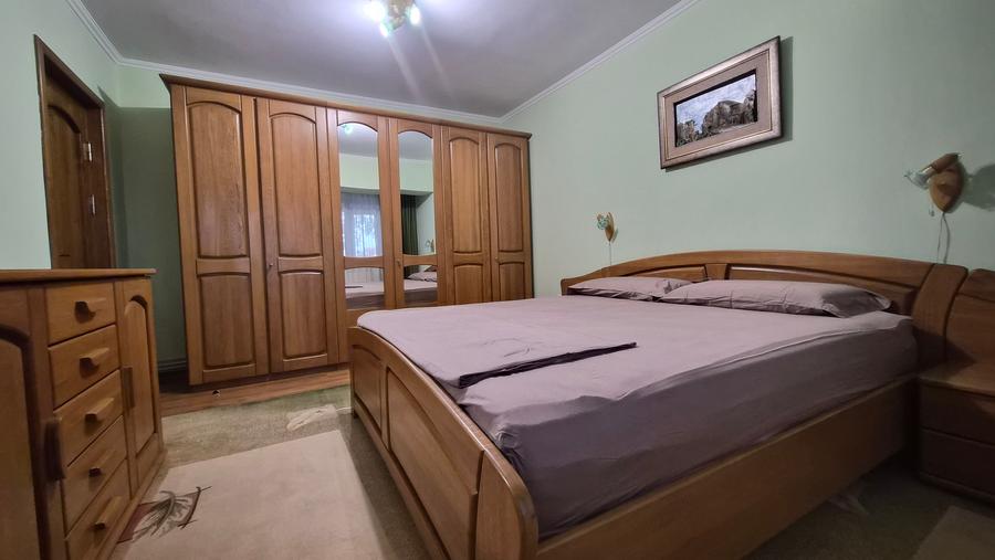 Capitol - ap 3 cam , et 2/4 , renovat integral (mobilat si utilat complet)