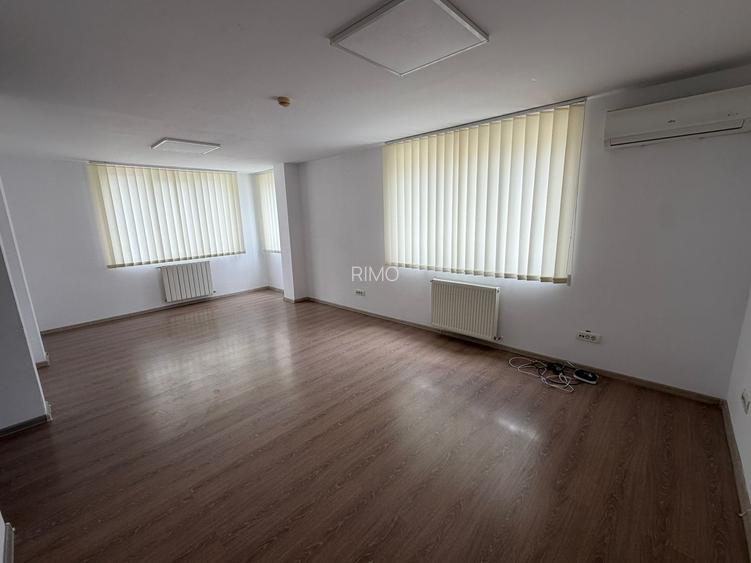 Clădire Multifuncțională 800 mp | Renovată 2024 | Ideală pentru Clinică, Birouri - 21