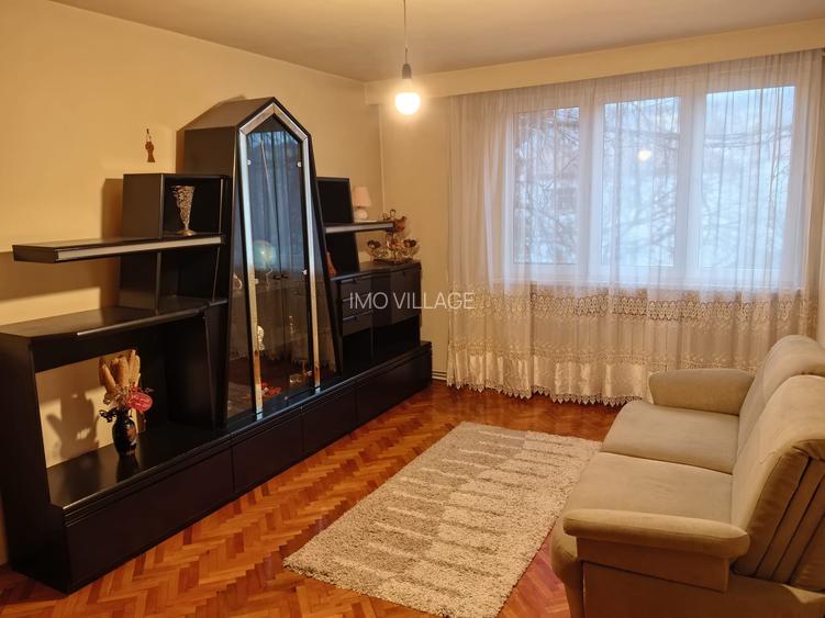 Inchiriez apartament 3 camere, Tg. Mures, Cornisa - 2