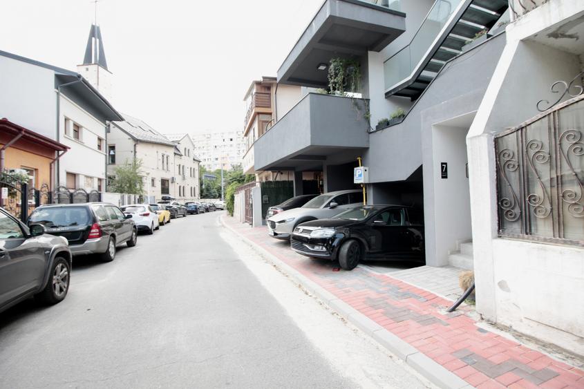PIATA MUNCII-MIHAI BRAVU, GARSONIERA LA PARTER, BLOC 2020, 0% COMISION!