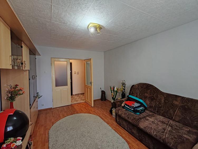 APARTAMENT 2 CAMERE DECOMANDAT