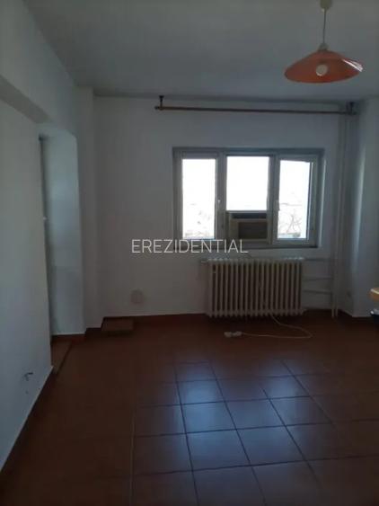 Apartament 5 camere  decomandat - piata Unirii - 5
