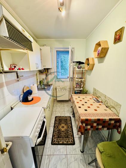 Apartament 2 camere, Decomandat, L.C.Babes, zona Calea Bucuresti