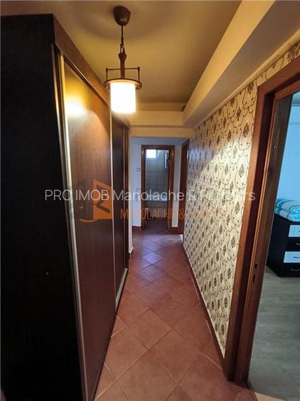 Apartament 3 camere confort 1 decomandat zona Micro 3 - 9