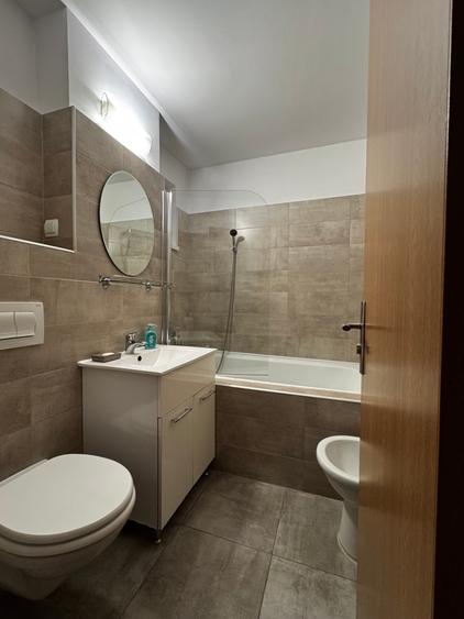 Apartament 3 camere decomandat, mobilat și uitlat, zona Astra