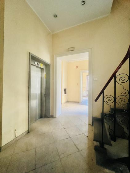 Cladire Reprezentativa, Situata Central, Ideal sediu, Clinica, Birouri, Showroom