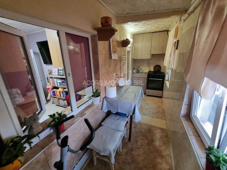 Apartament 2 camere decomandat zona Palas - 4