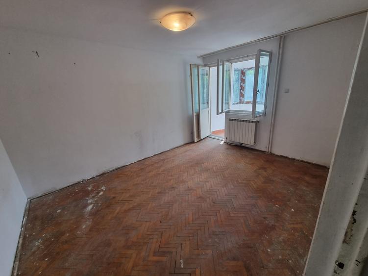 Apartament 2 camere decomandat Piata Nicolina
