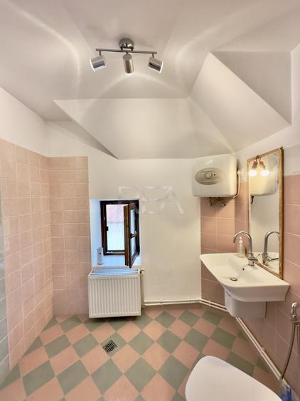 Apartament 3 camere în vilă – zona Capitale / Dorobanți