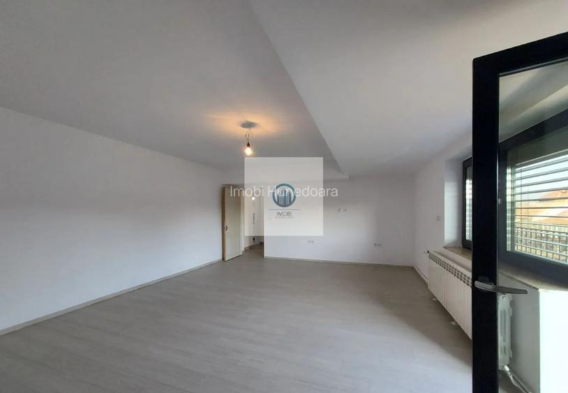 Vila deosebita în loc Simeria, zona ultracentrala