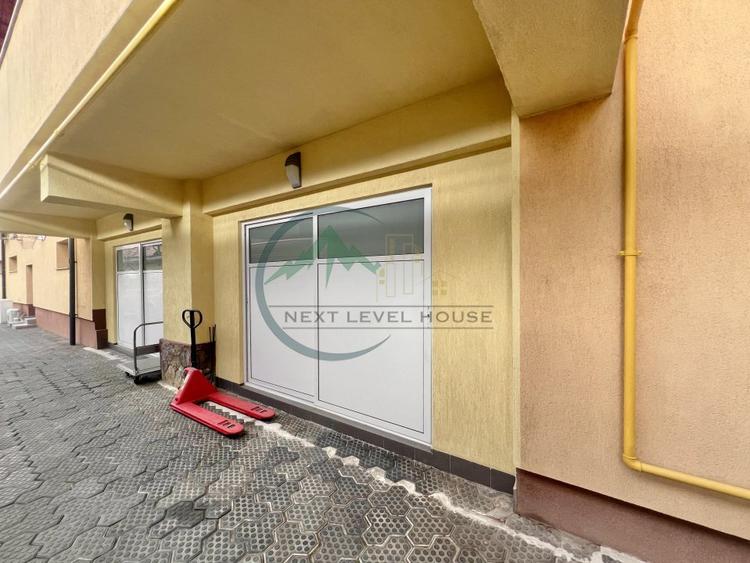 Zona comerciala si spatiu rezidential