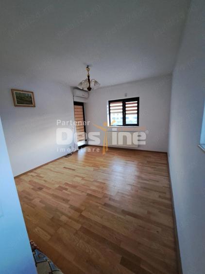 CASA  INDIVIDUALA 4 CAMERE