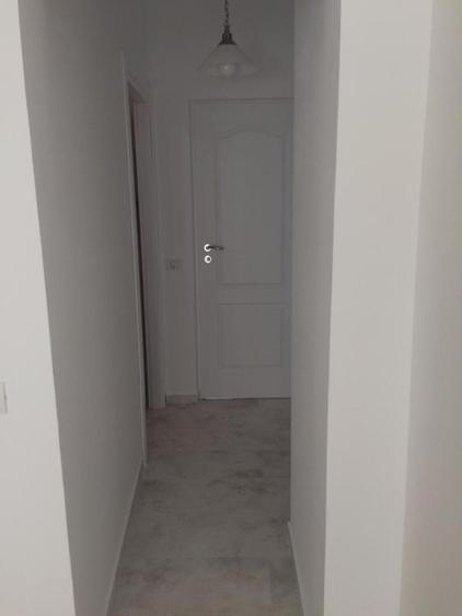 Inchiriez Studio zona Tineretuli