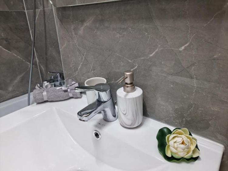 Apartament 2 camere Mihai Bravu-Vitan parcare centrala proprie