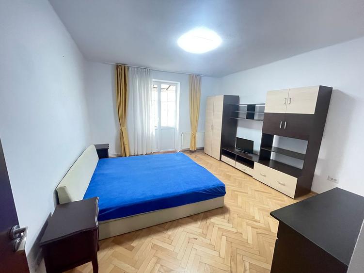 Apartament 2 Camere De Inchiriat | Decomandat | Central | The Office | Etaj 3/4