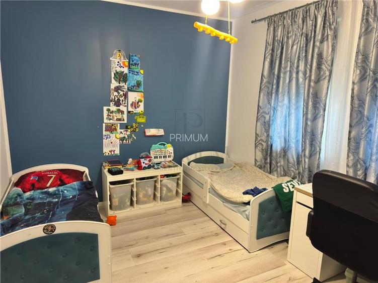 CASA INDIVIDUALA - MOBILATA SI UTILATA - PANOURI SOLARE - 4