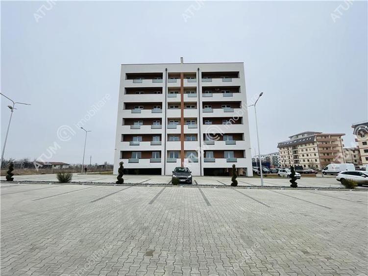 Apartament intabulat cu 3 camere si 2 bai pe Calea Surii Mici