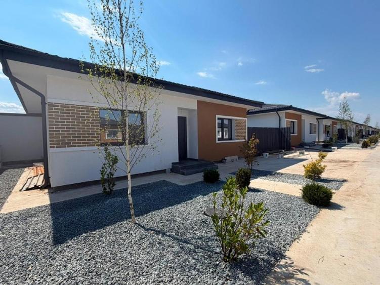 Casă individuală parter 135mp construiți, teren 400mp Tunari City Nord