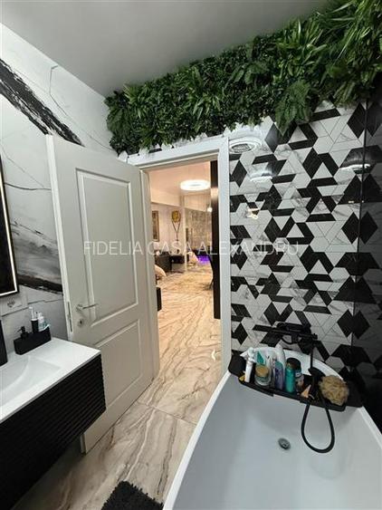 EXCLUSIVITATE! Apartament 2 Camere Decomandat, 79 mp, Loc de Parcare Inclus, Mob - 19