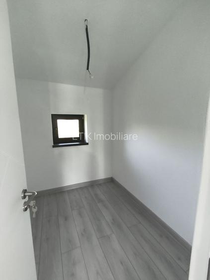 Casa noua la gata in Viile Noi, 4 camere, 3 bai, beci, 2 balcoane. - 26