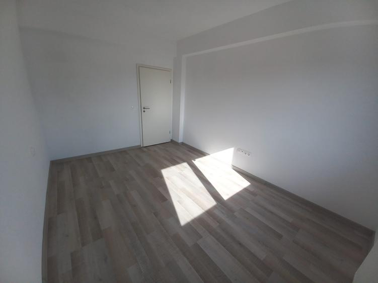 Apartament 3 camere, Sampetru Residence