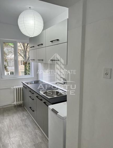 Apartament cu 3 camere de vanzare , etaj intermediar , Zona Dacia - 7