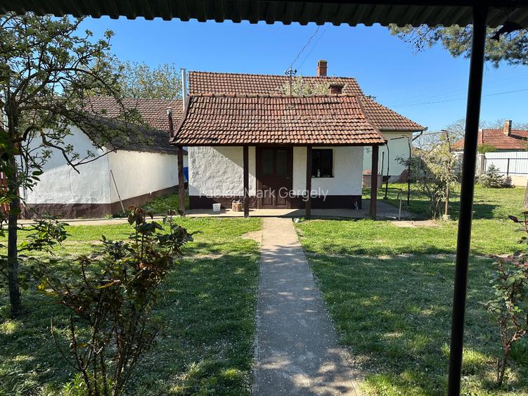Vand casa Ungaria 15km de la vama Bors - 8