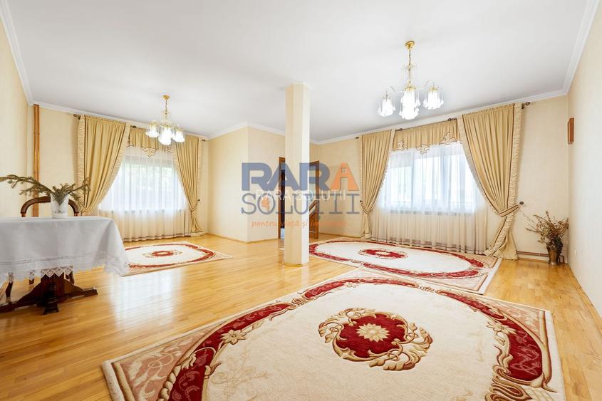 Vilă impresionantă în zonă deosebită - 12