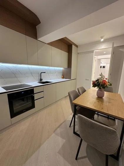3 Camere de închiriat | Pipera | Parcare inclusă
