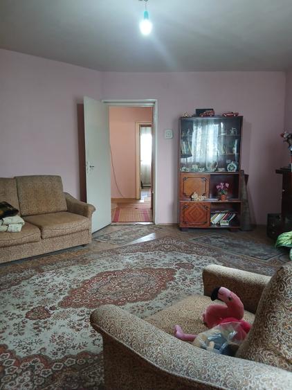 Apartament 2 camere, 51 mp, balcon generos cu panoramă superbă asupra orașului.
