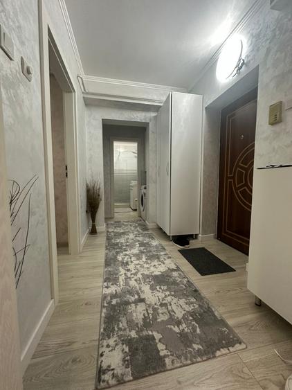 Apartament 2 camere, zona Buzaului.