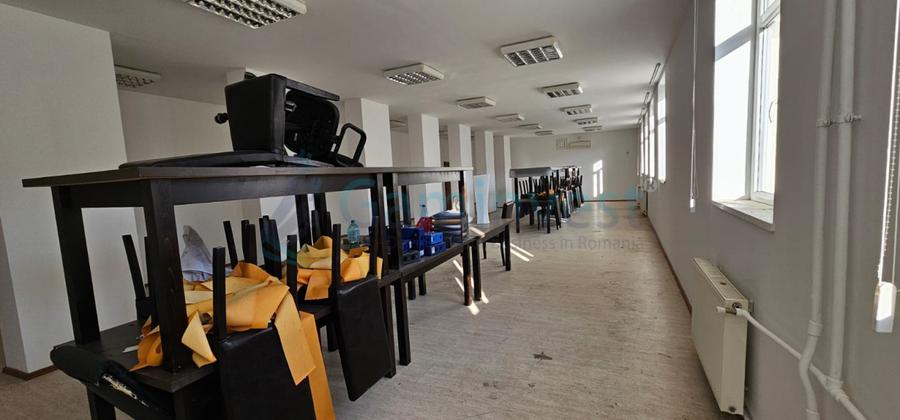 Cladire mixta - birouri si spatii depozitare - atelier, in zona Clujului, Oradea