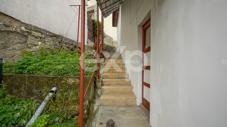 Casă cu priveliște panoramică în inima zonei Șchei – Strada Cotun, nr. 9 - 9