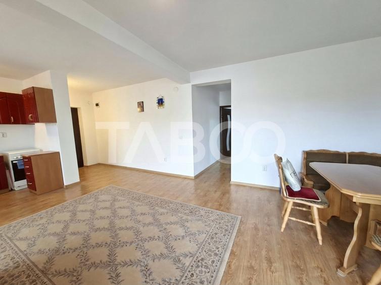 Apartament decomandat 2 camere si balcon Selimbar Brana