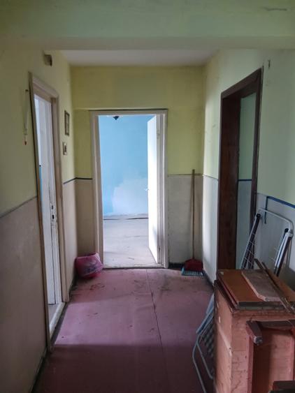 ZONA CENTRALA-2 CAMERE DECOMANDAT, ETAJ 4, NECESITA RENOVARE