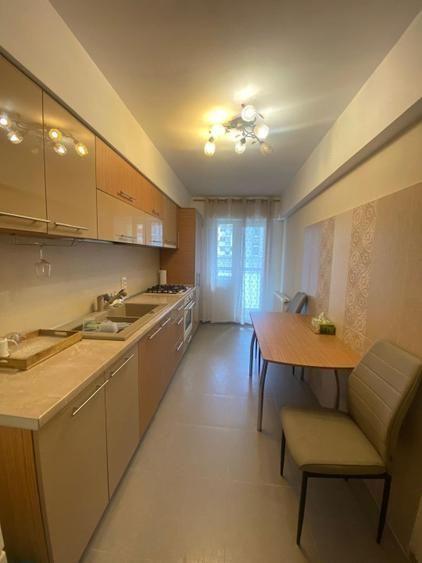 Vanzare apartament luminos, parcare inclusă, complex privat 2020