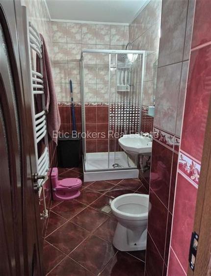 Vanzare casa P+1E, 2006, curte proprie, foisor, Voluntari