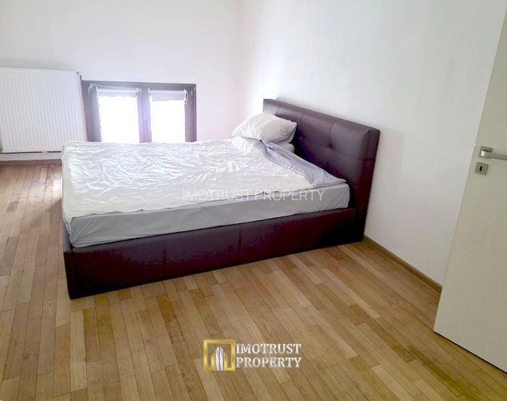 Apartament 5 camere cu supantă, ultracentral, Arad