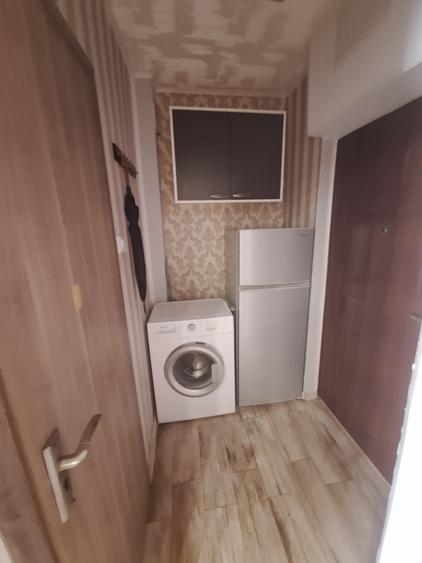 220 euro.Apartament cu 1 camera Et.1 Zona UMT