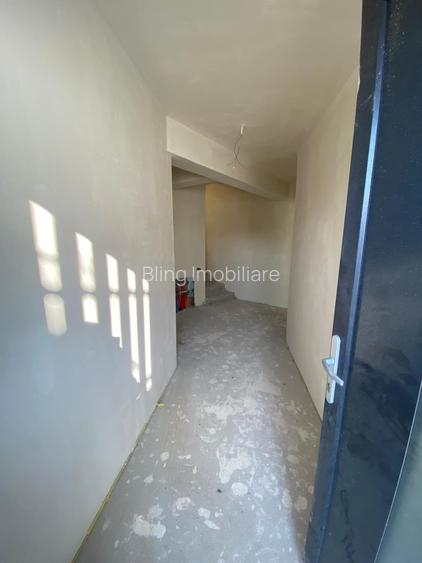 Casa individuala de vanzare, 138 mp ,zona Vivo - 11