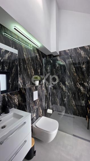 Tunari -3 dormitoare | 4 băi | 2 livinguri | terasă+piscina | 180 mp | mobilată