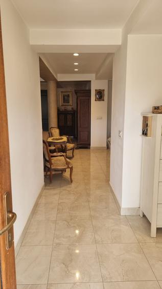 Casă de vanzare in Rm. Valcea-294 mp, teren 958 mp, deschidere la raul Olănești
